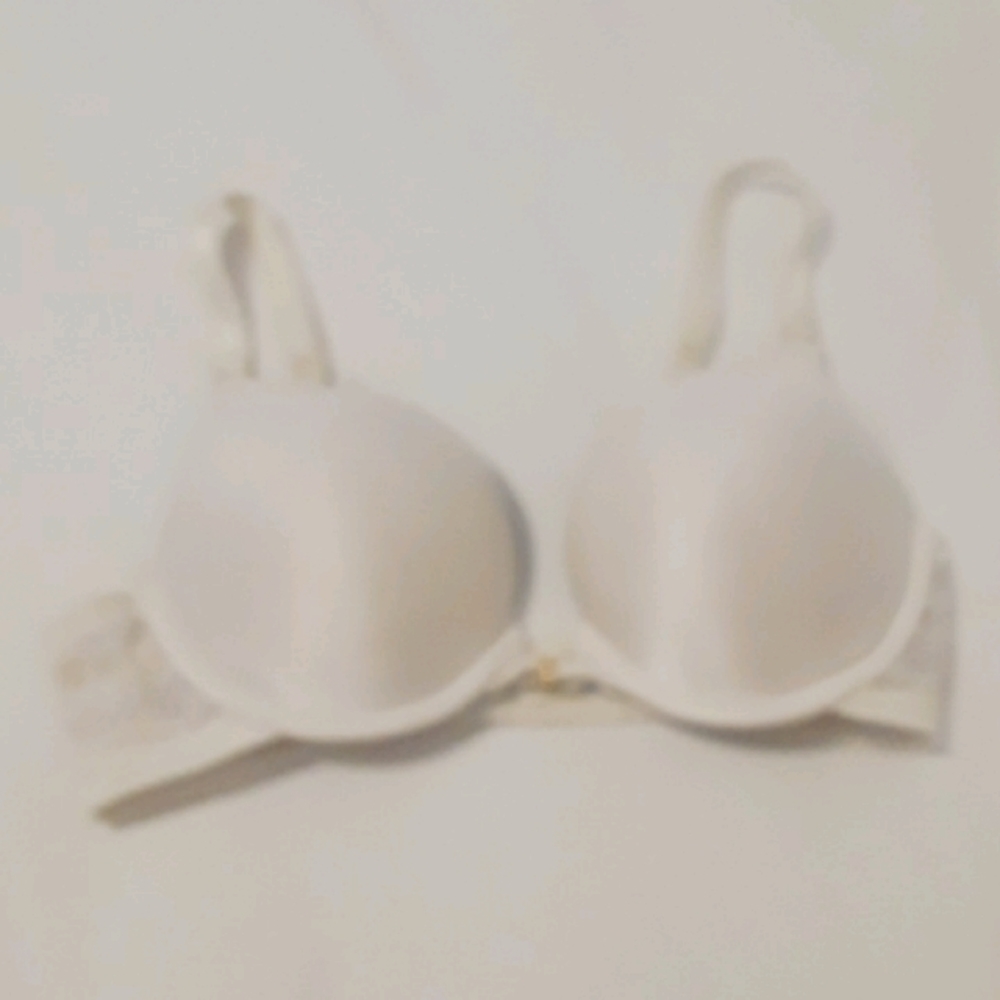 MAIDENFORM WHITE PUSHUP BRA